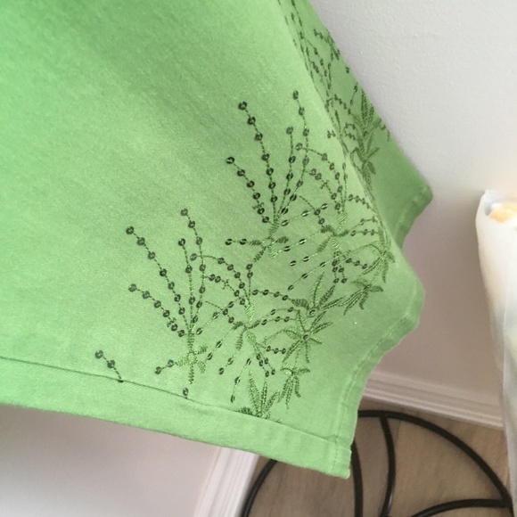 Summer Capris - Picture 3 of 3